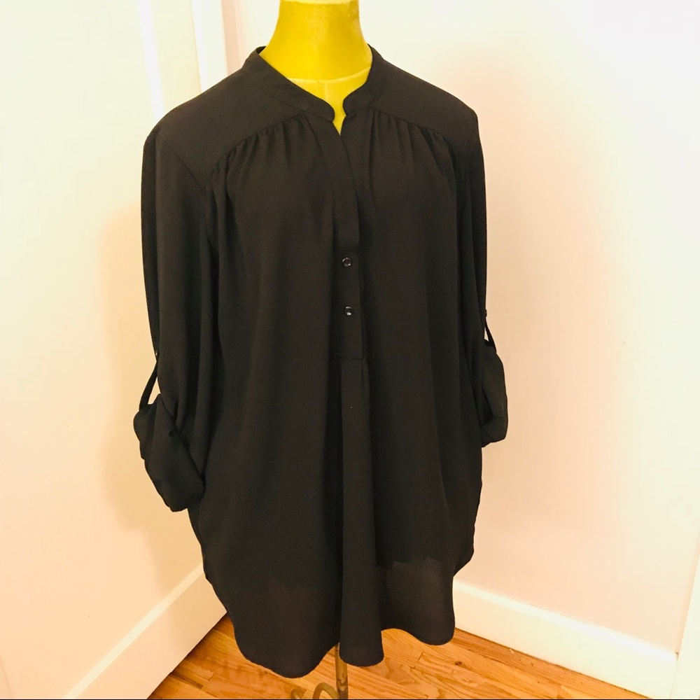 Halogen black 2-button v-neck blouse, sz XL